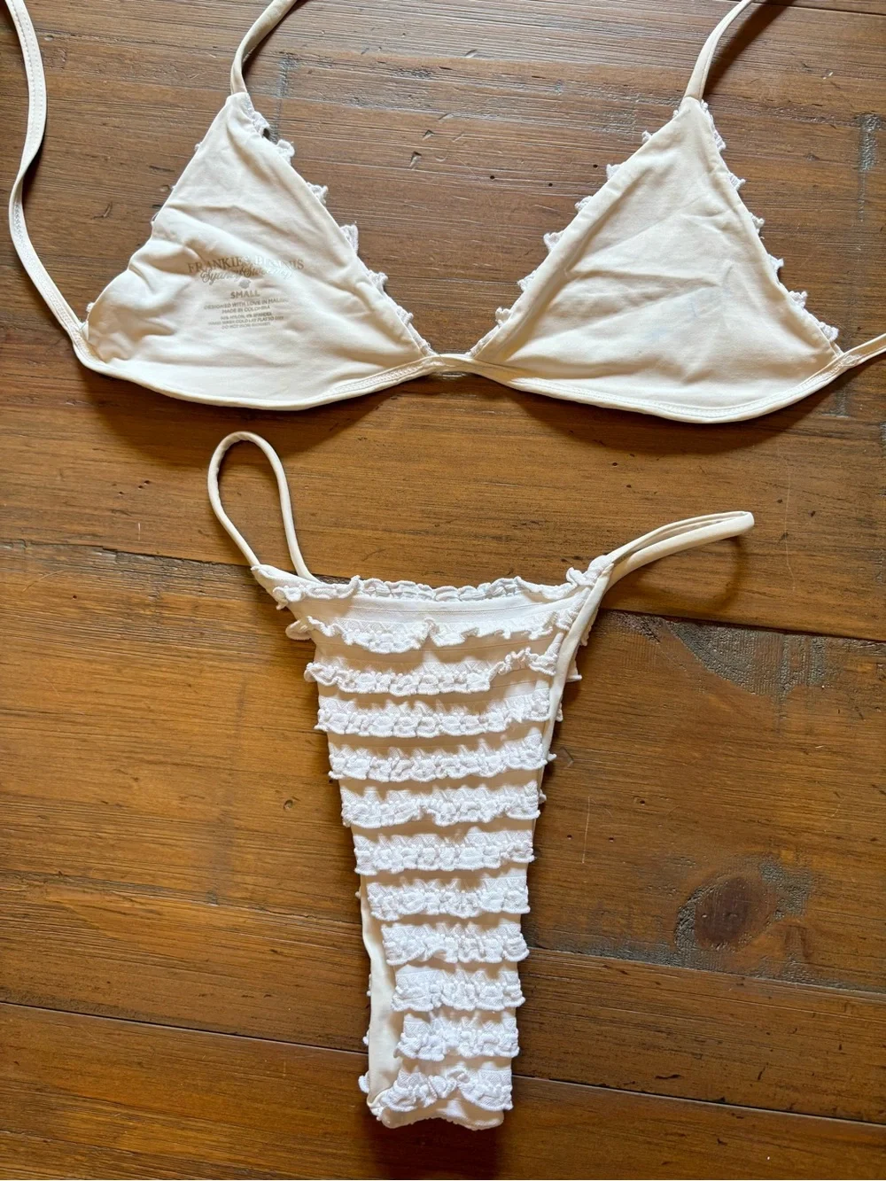 Rare!  Frankie’s bikinis x Sydney Sweeney white ruffle bikini set